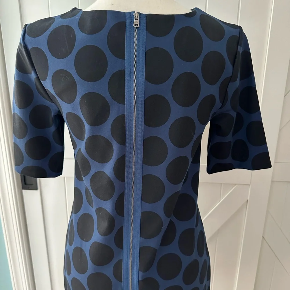 GAP Blue Black Polka Dot Pattern Dress Size 0 Sheath Dress - Picture 4 of 5